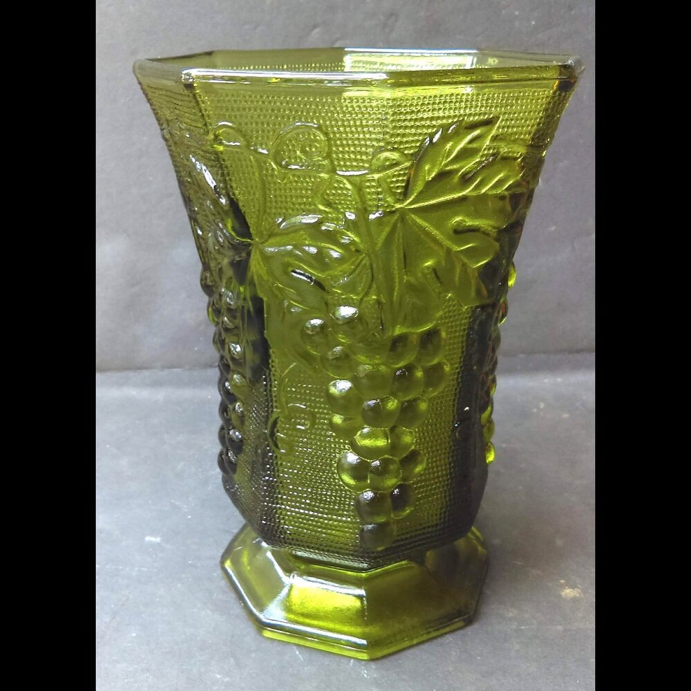 Anchor Hocking Vintage Green Footed Octagon Glass Vase with Leaves and Grapes